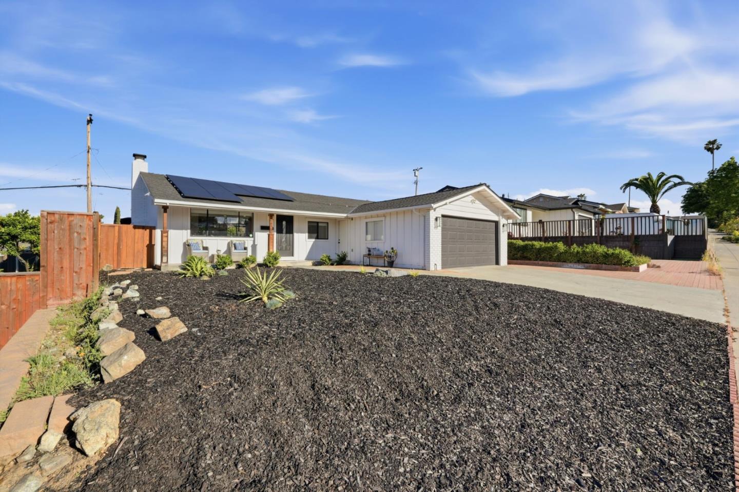 4610 Capitola Avenue