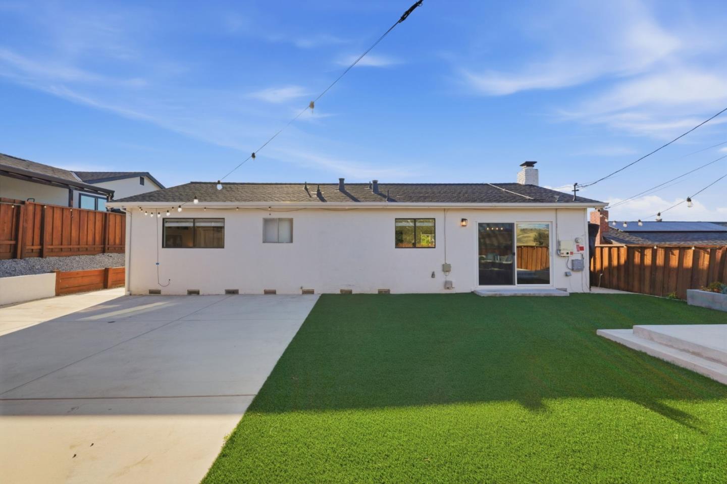 4610 Capitola Avenue