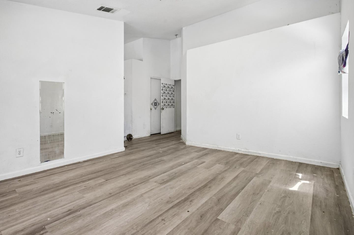 4807 Miramare