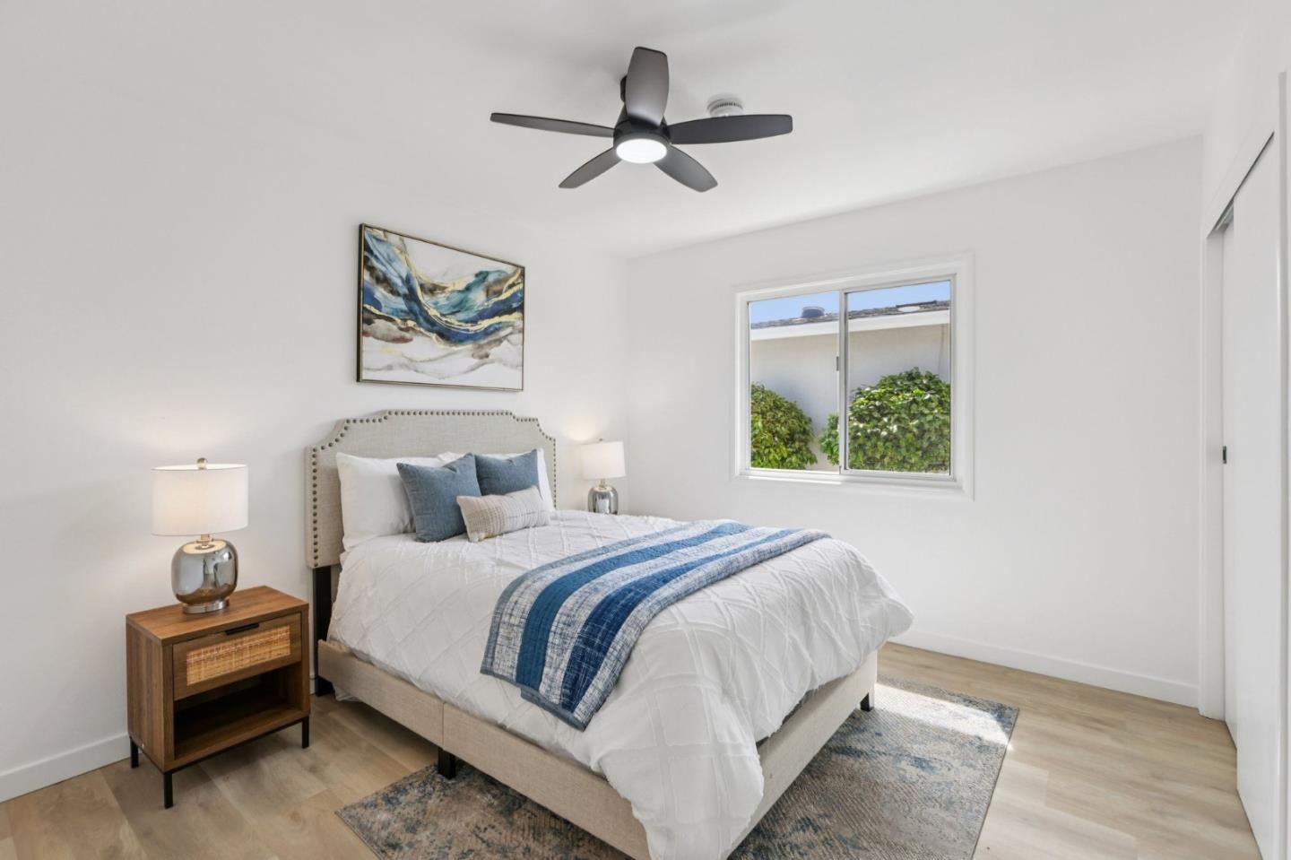 18263 Melrose Avenue