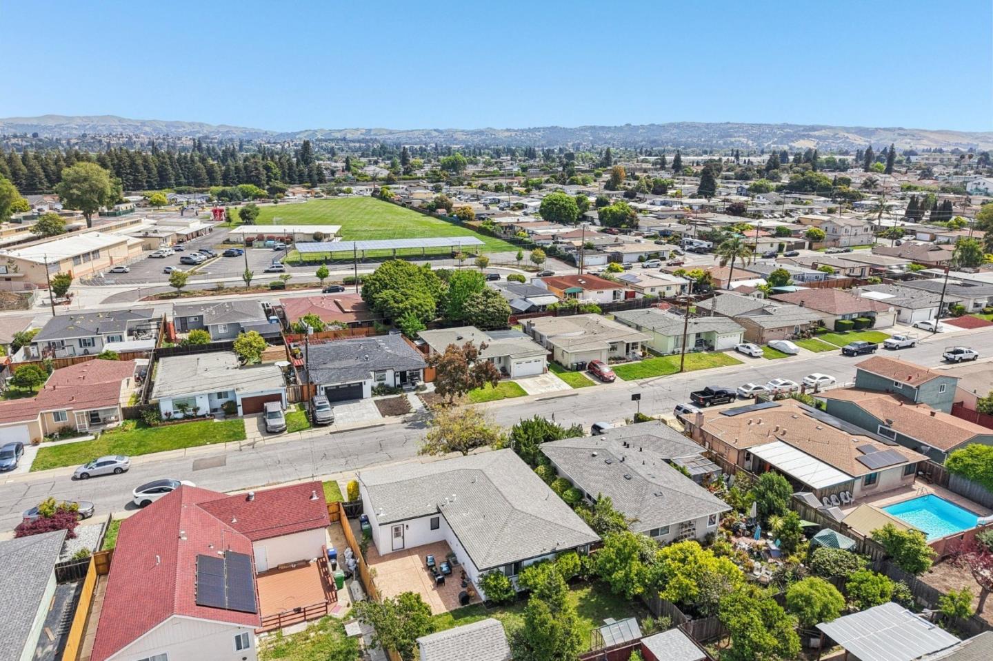 18263 Melrose Avenue