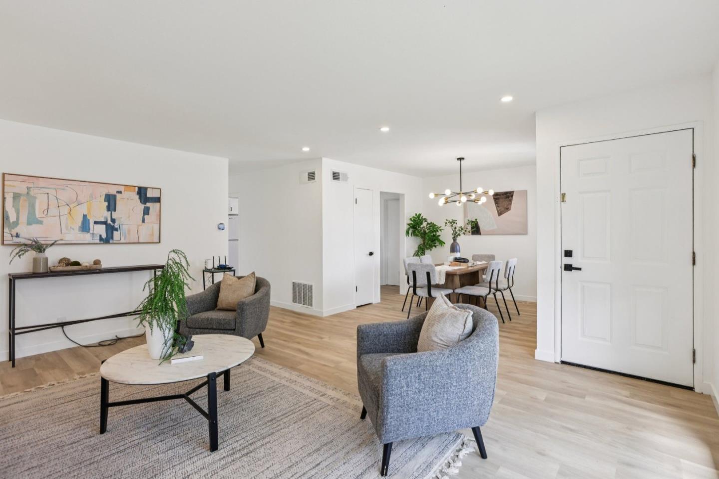 18263 Melrose Avenue