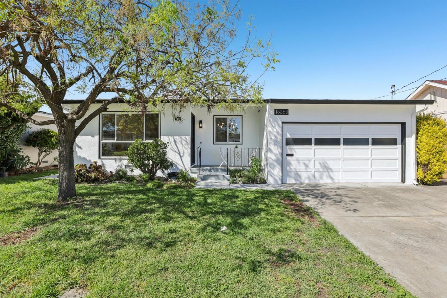 18263 Melrose Avenue