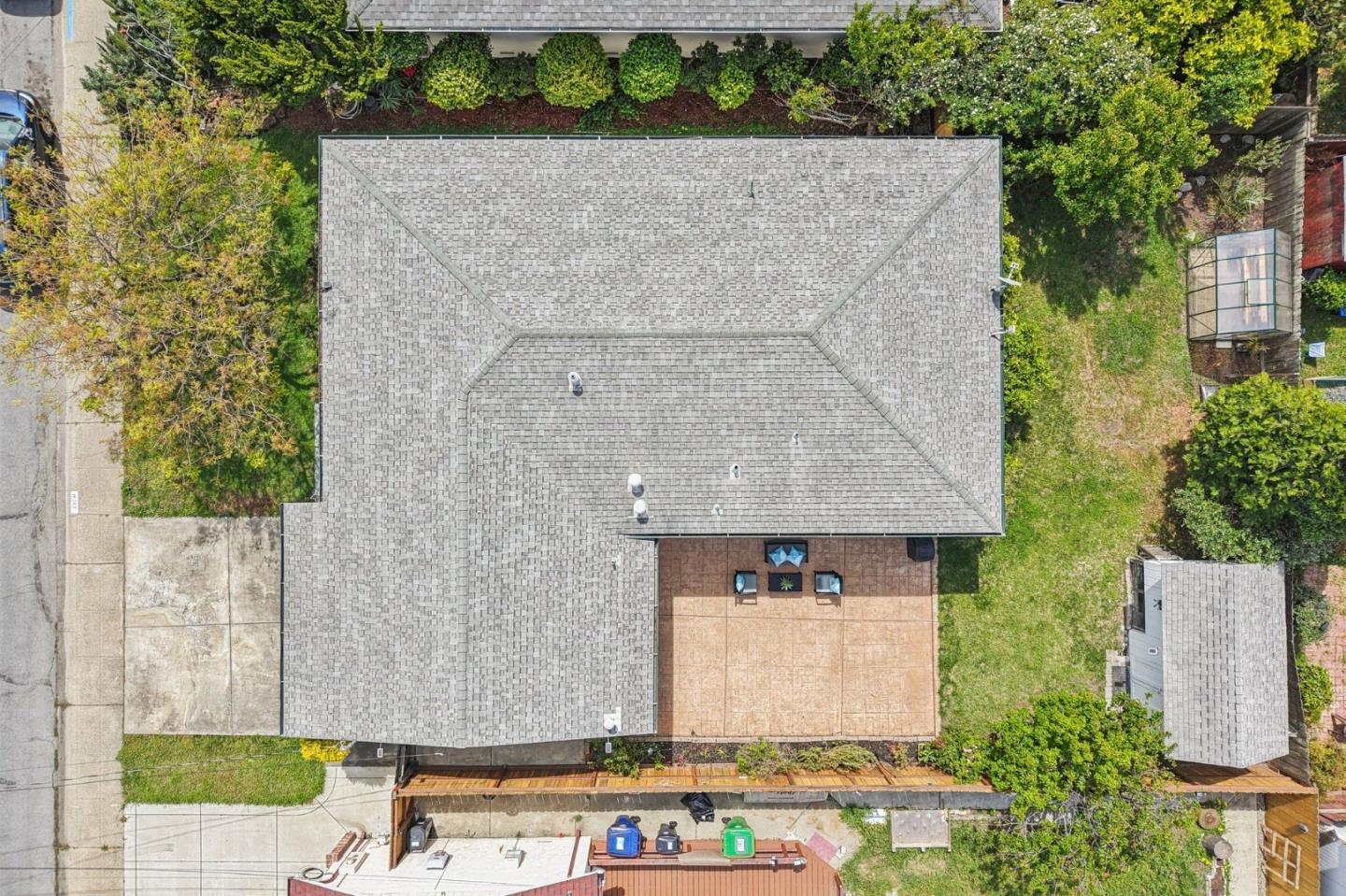 18263 Melrose Avenue