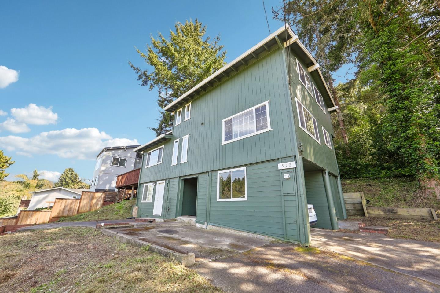 512 Bonita Drive