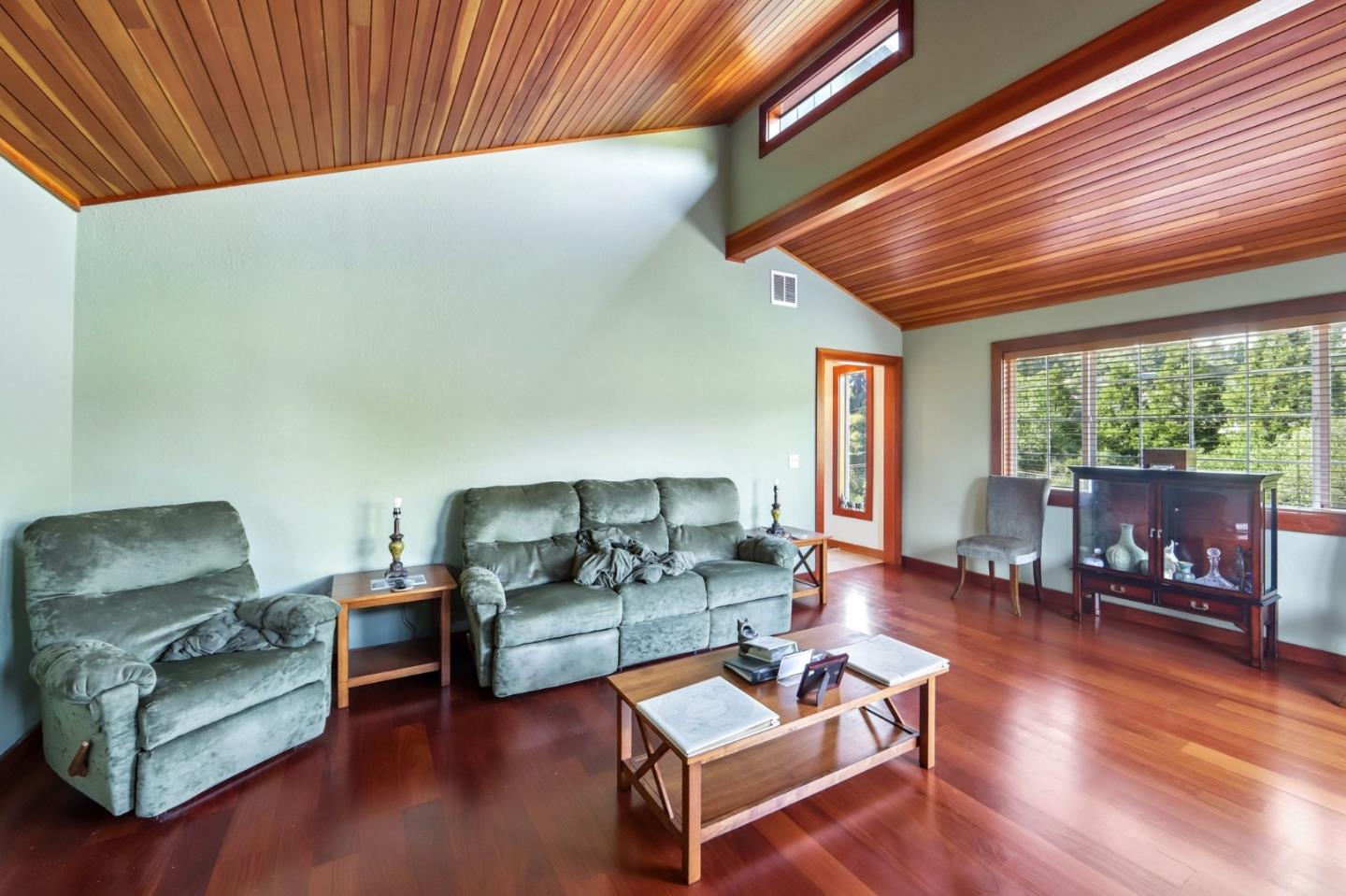 512 Bonita Drive