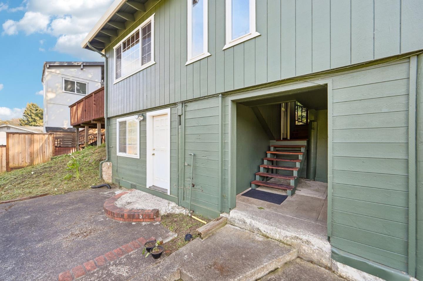512 Bonita Drive