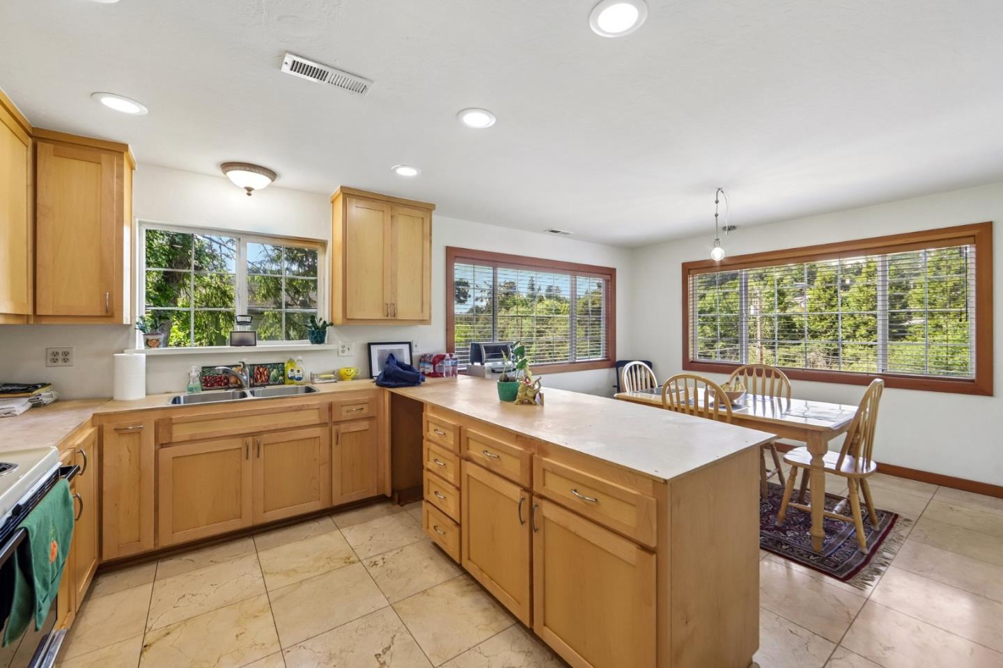 512 Bonita Drive
