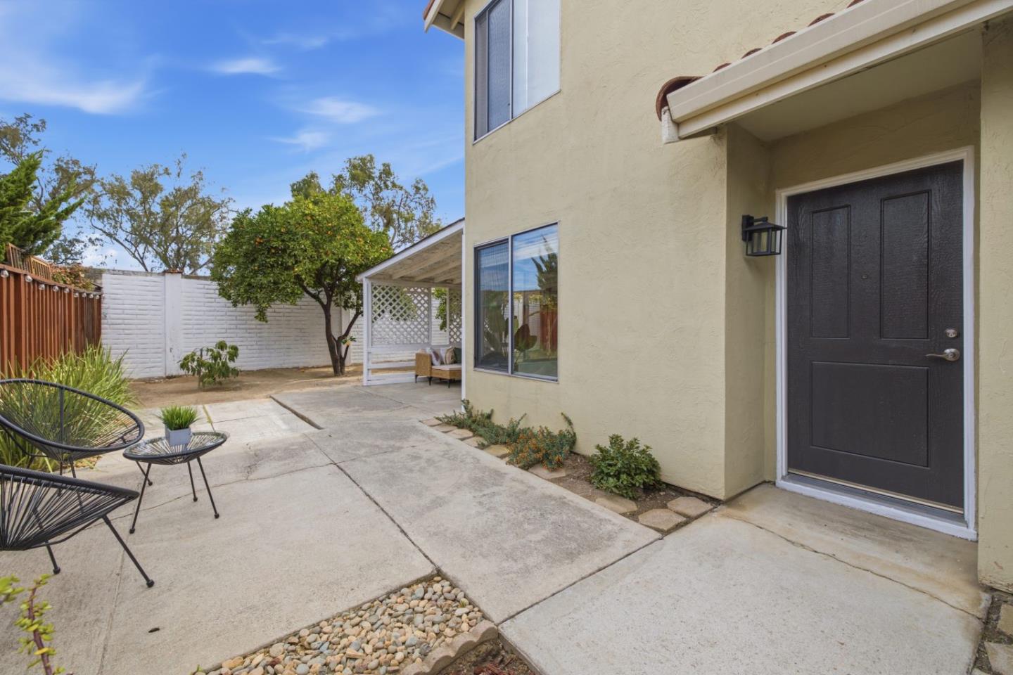 2518 Edgefield CT