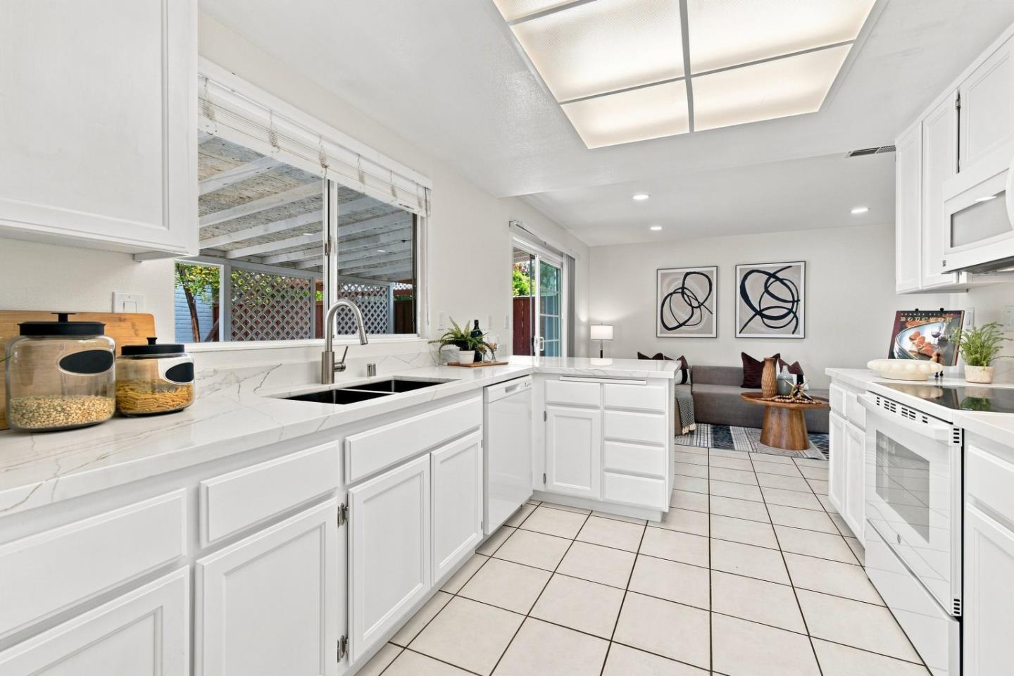 2518 Edgefield CT