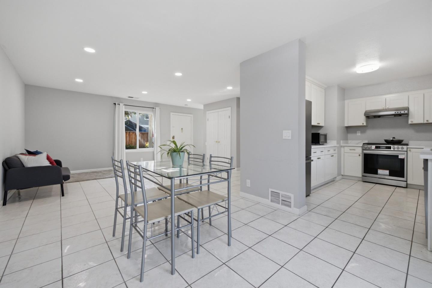 1355 Mcquesten C