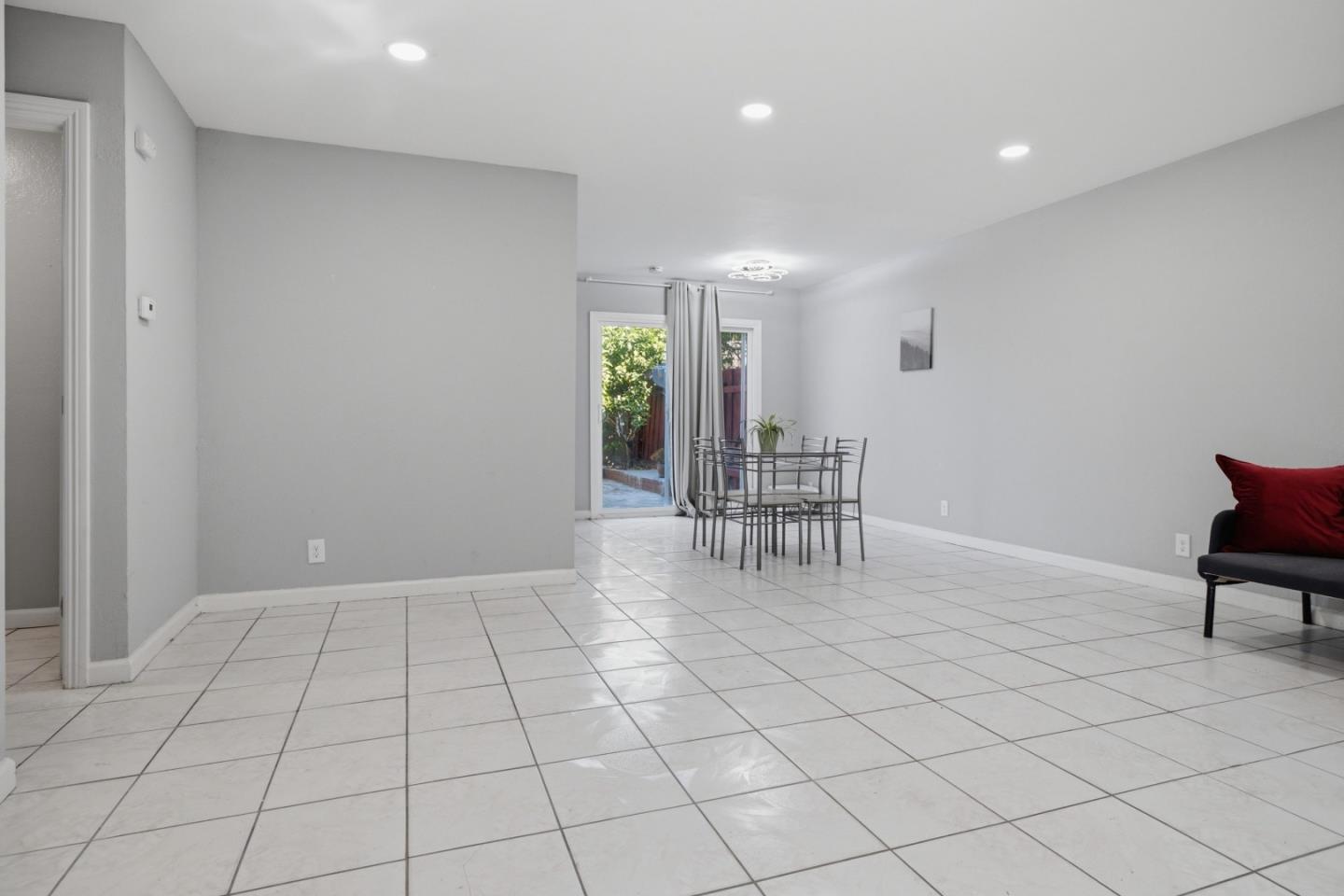 1355 Mcquesten C