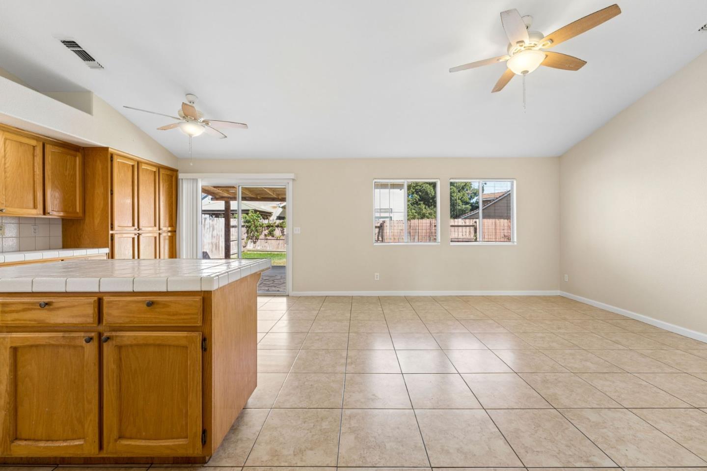 2228 Park Arcadia CT