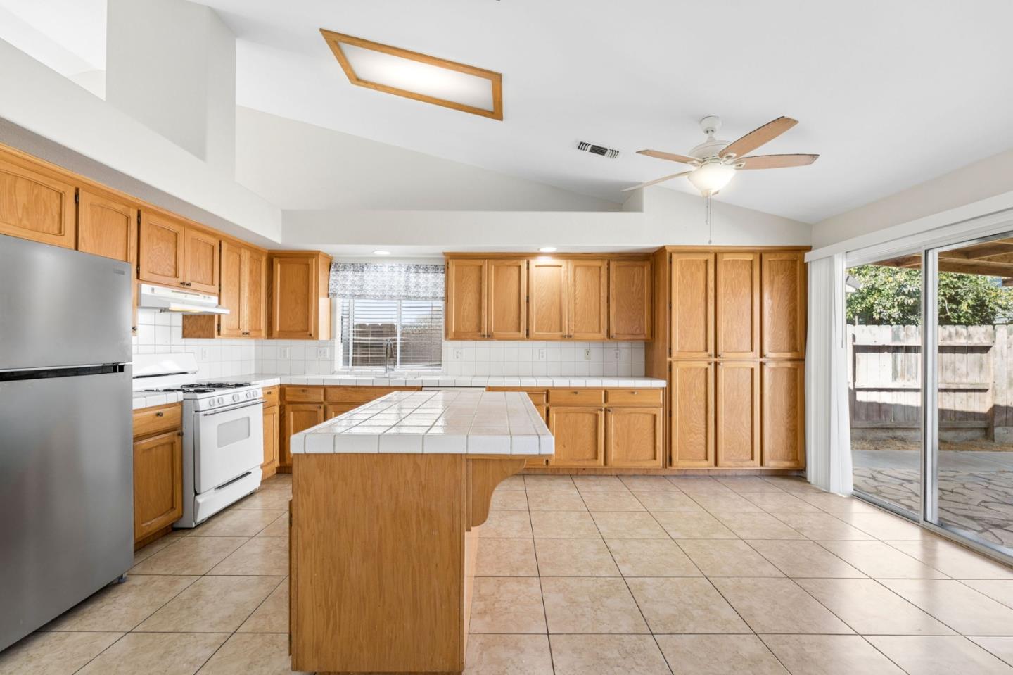 2228 Park Arcadia CT