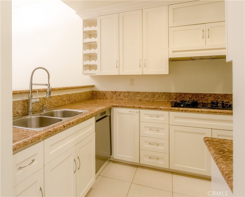 484 E California Boulevard 21