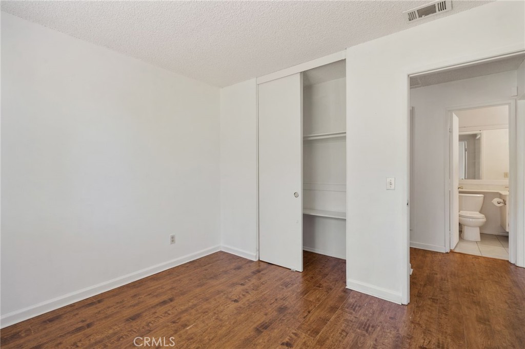 21600 Laurelrim B