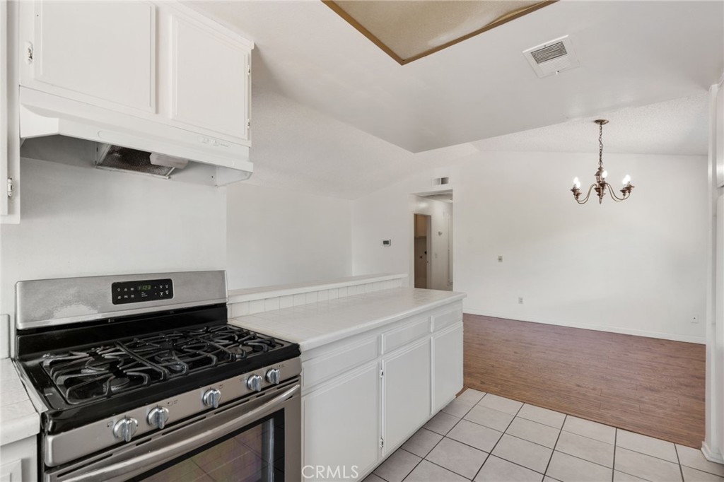 21600 Laurelrim B