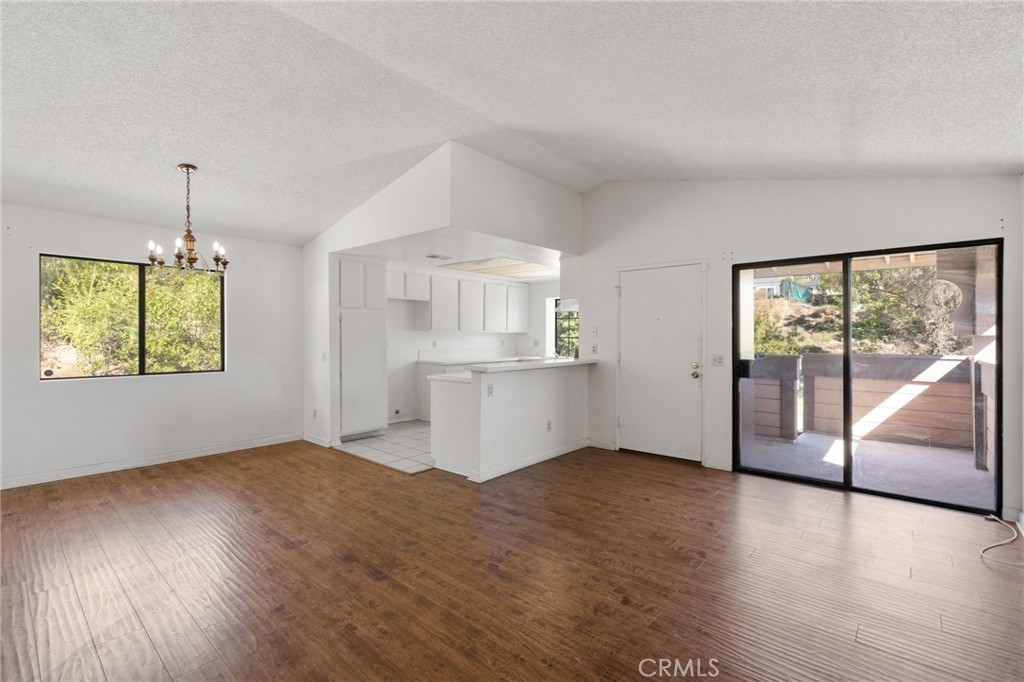 21600 Laurelrim B