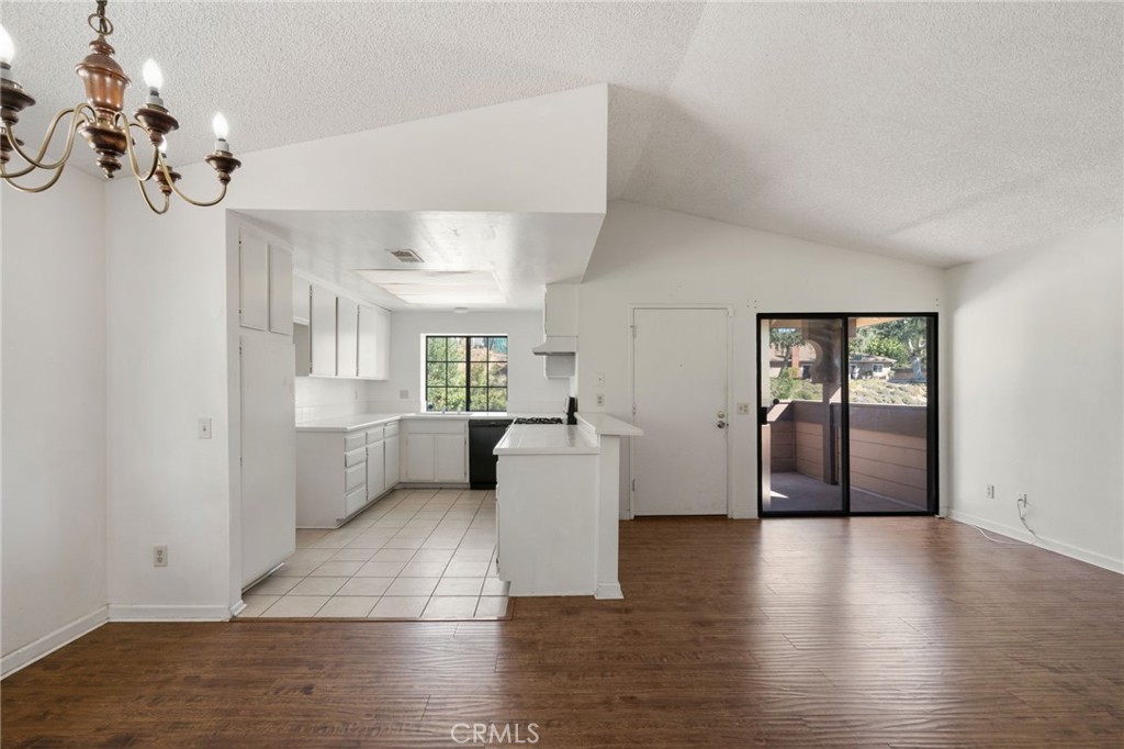 21600 Laurelrim B