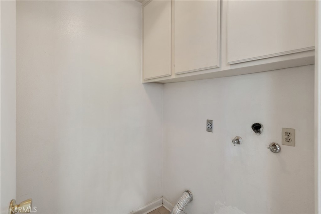 21600 Laurelrim B
