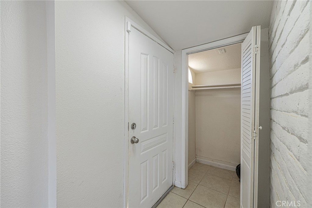 10011 Achilles Court