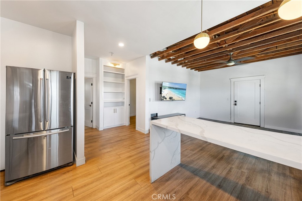 800 Pacific Avenue 401
