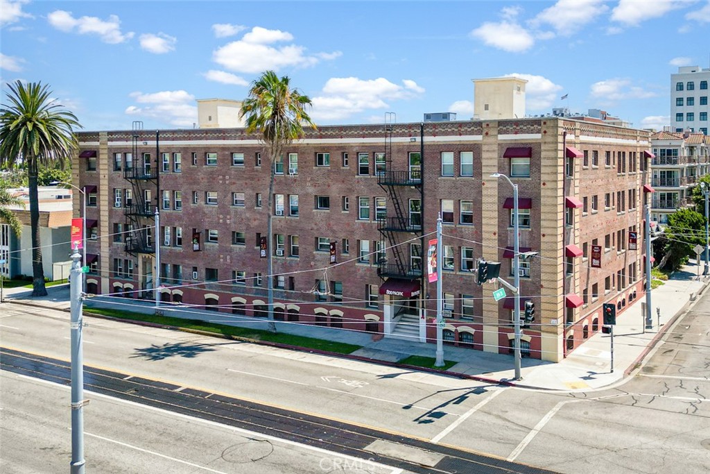 800 Pacific Avenue 401