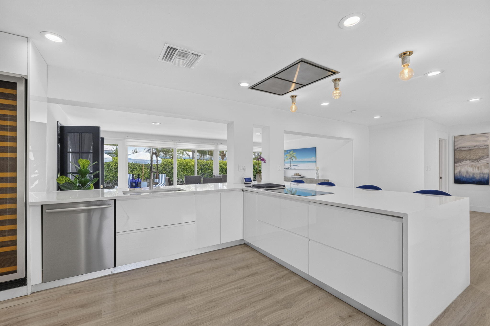 2917 NE 35th Court