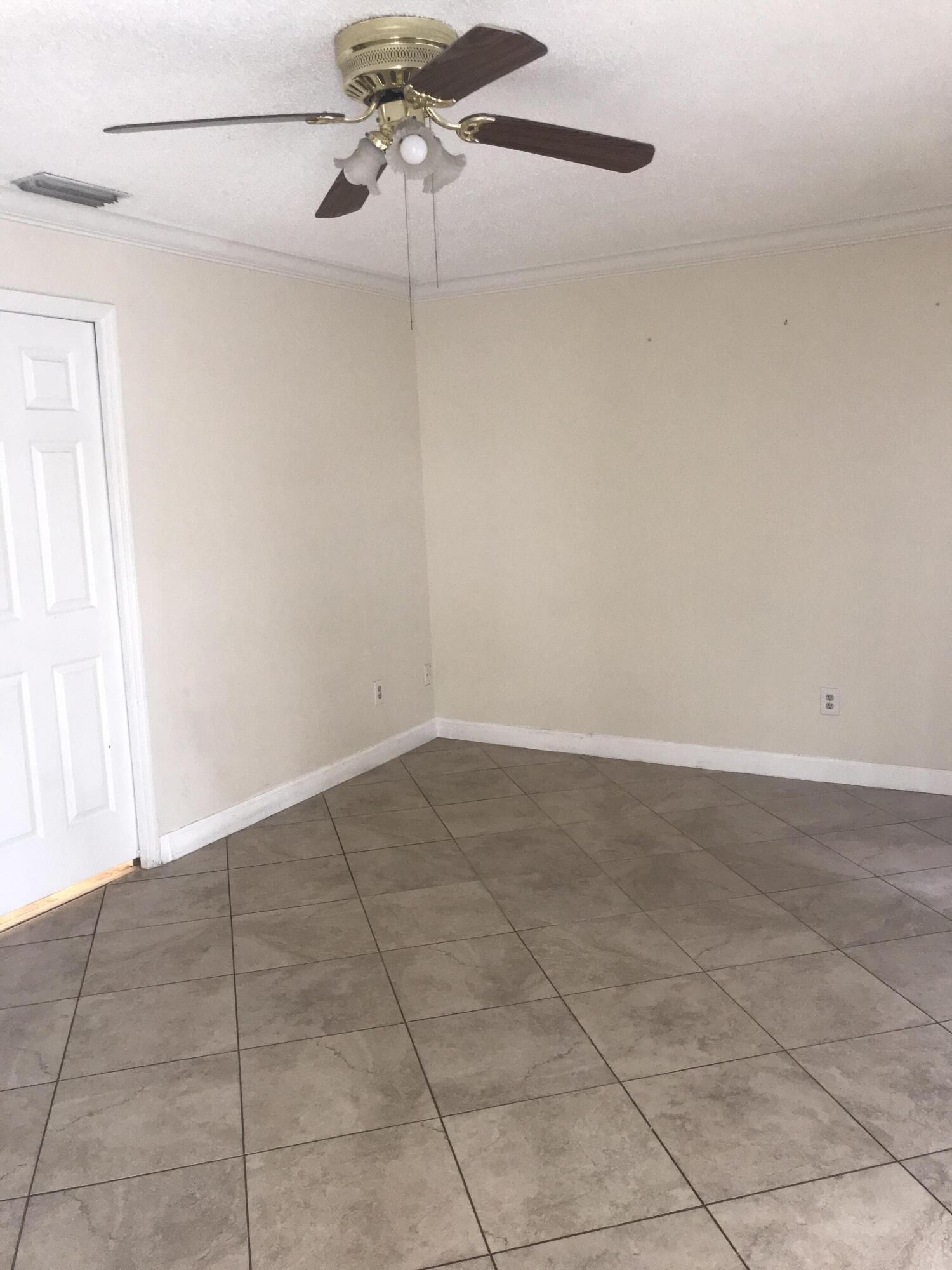 845 NW 98th Avenue