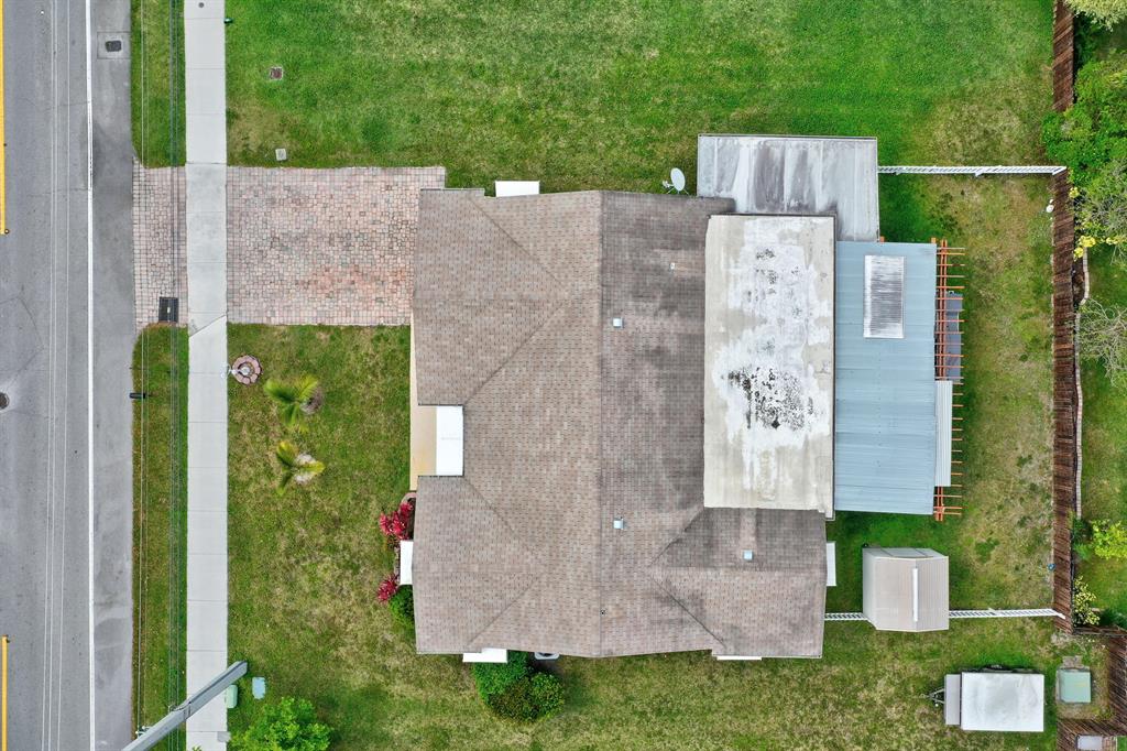 6596 Westwood Boulevard W