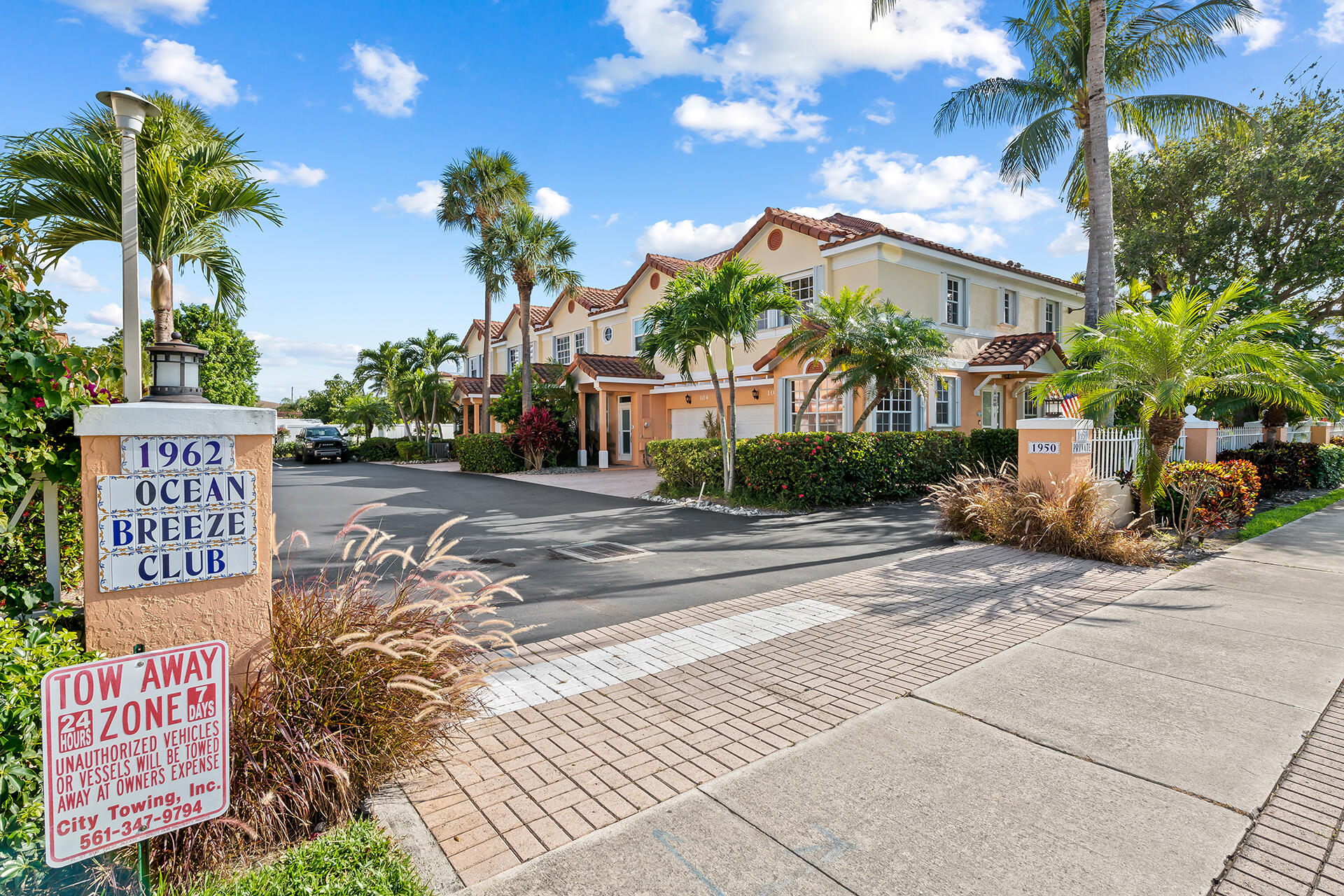 1950 NE 7th Street Unit: 102