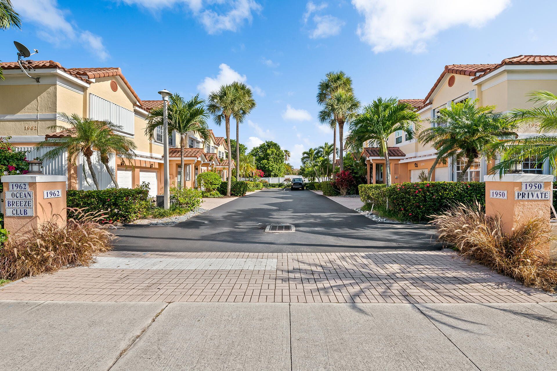 1950 NE 7th Street Unit: 102