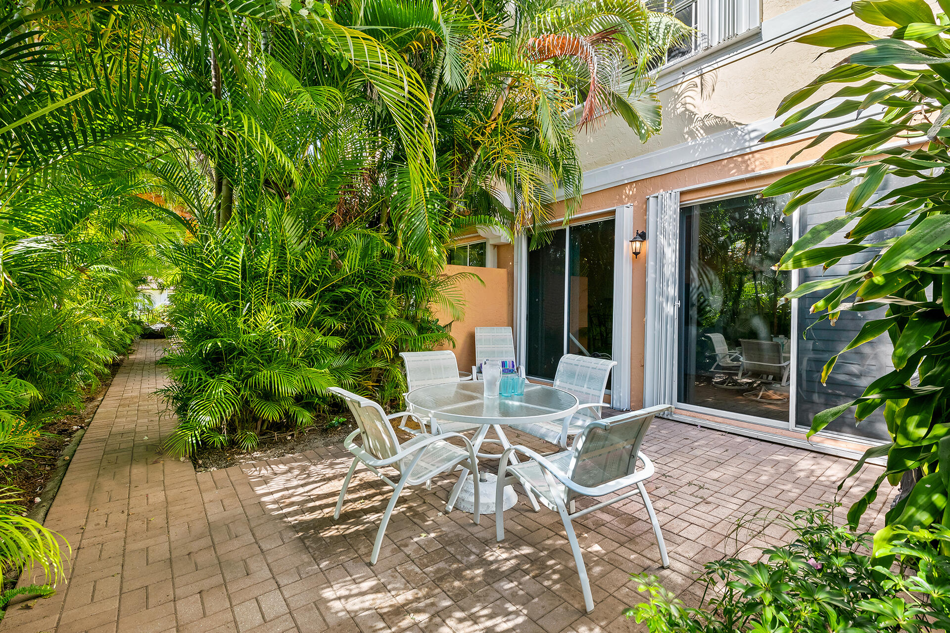 1950 NE 7th Street Unit: 102