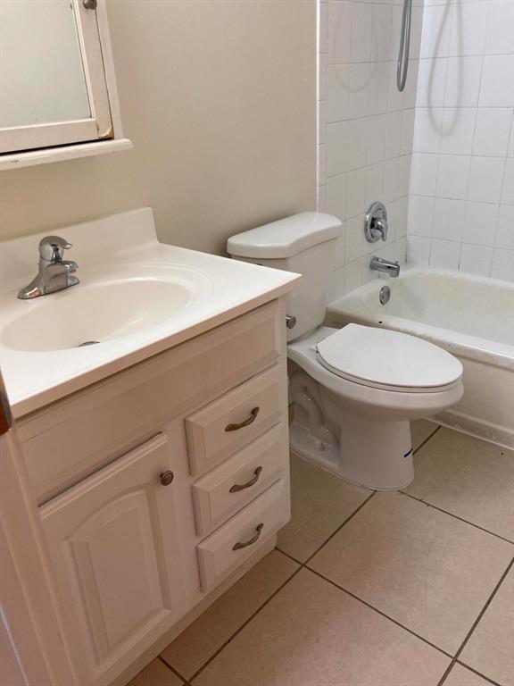 4805 NW 9th Drive NW Unit: 4805