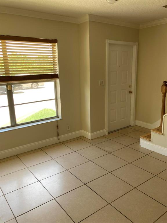 4805 NW 9th Drive NW Unit: 4805