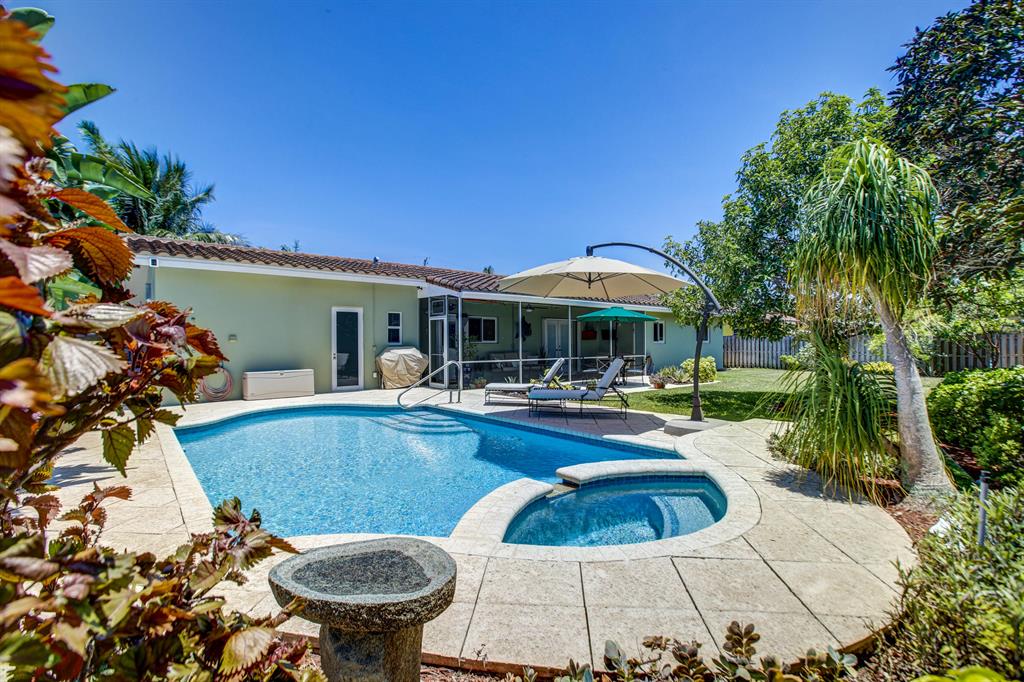 1221 SE 12th Terrace