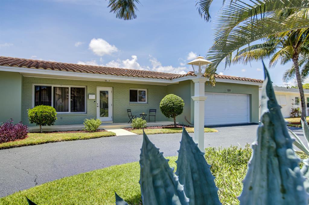 1221 SE 12th Terrace