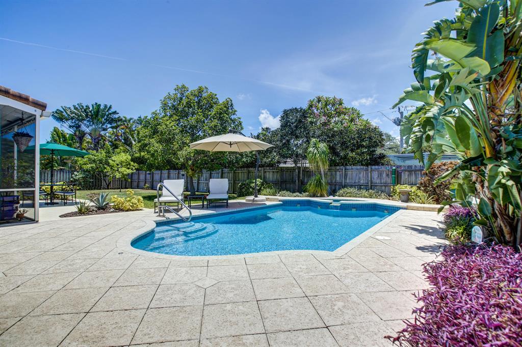 1221 SE 12th Terrace