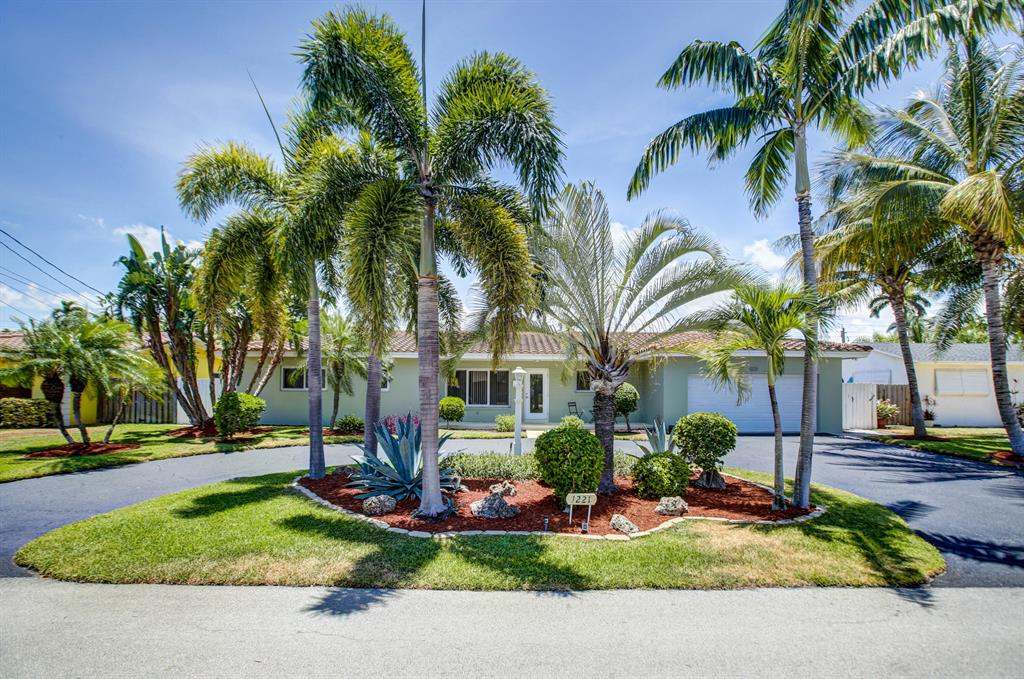 1221 SE 12th Terrace