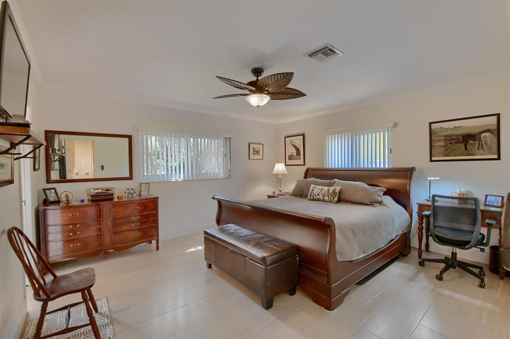 1221 SE 12th Terrace