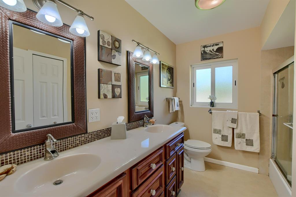 1221 SE 12th Terrace