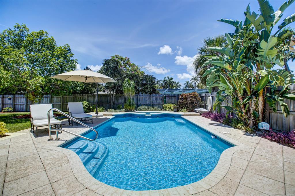 1221 SE 12th Terrace