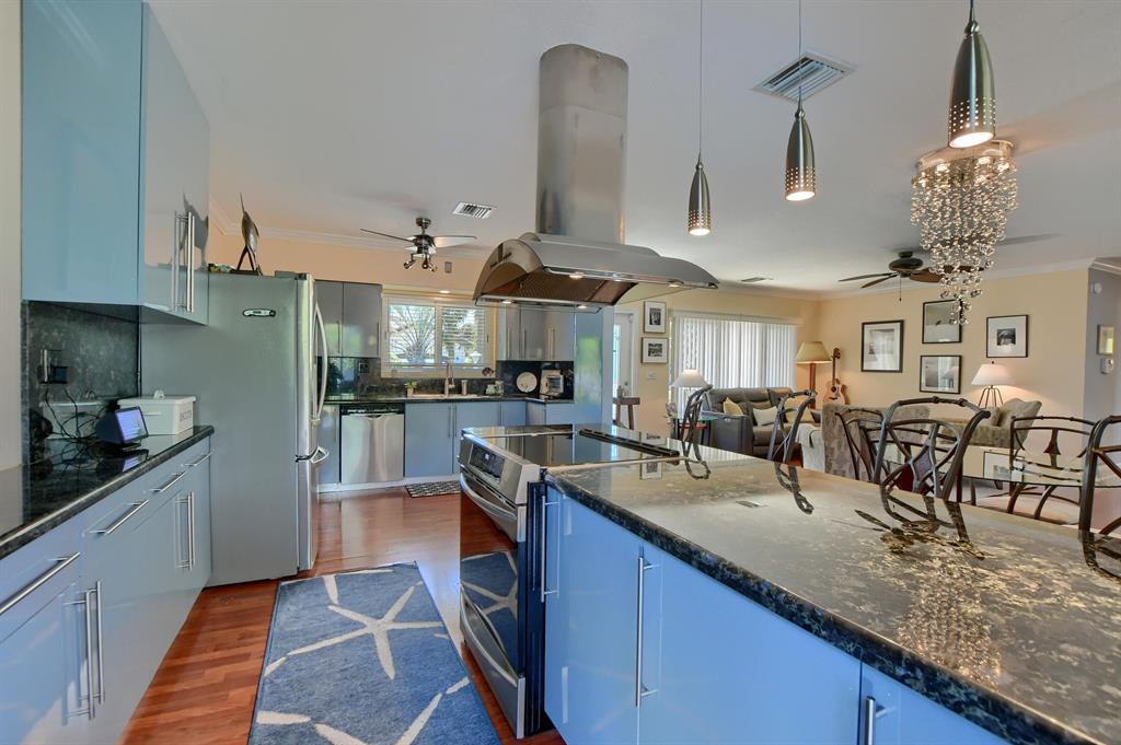 1221 SE 12th Terrace