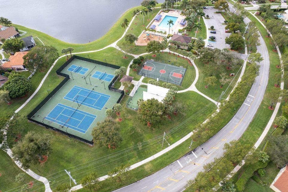 9383 Lake Serena Drive