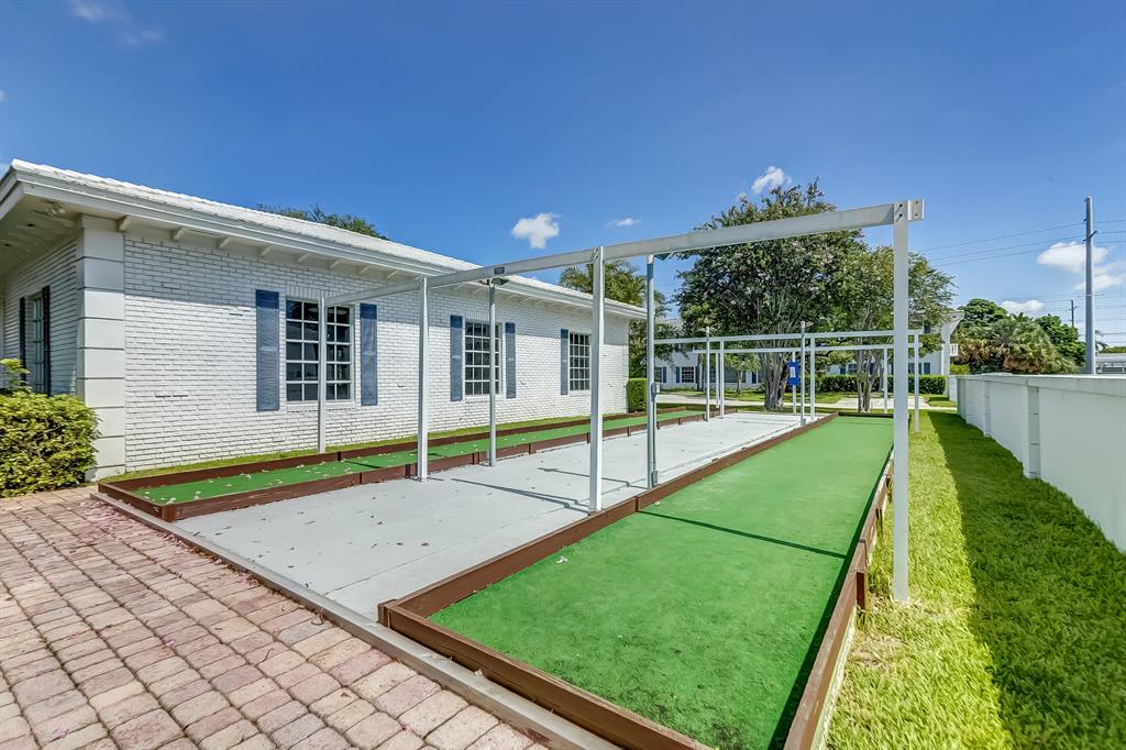 2251 NE 66th Street Unit: 1601