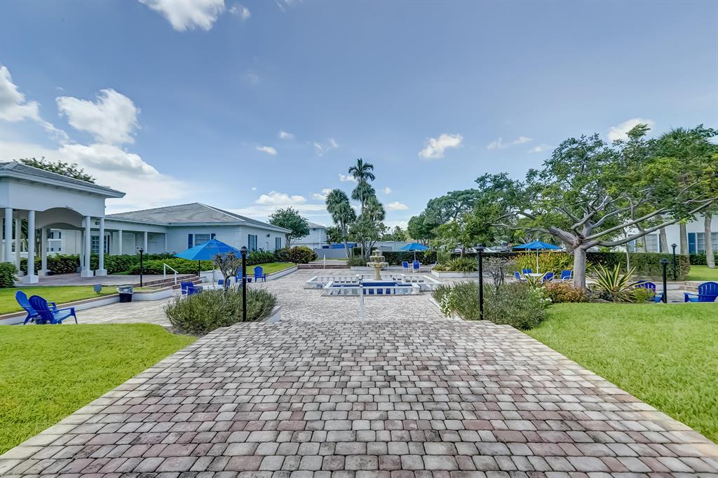 2251 NE 66th Street Unit: 1601