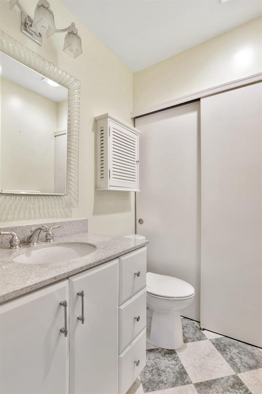 2251 NE 66th Street Unit: 1601