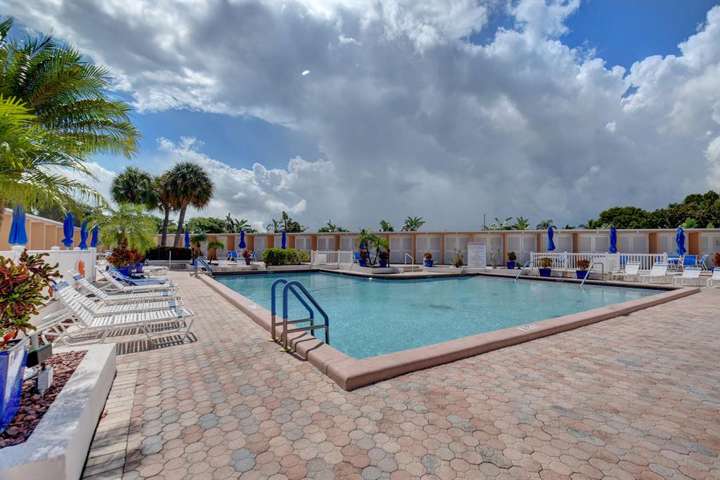 2251 NE 66th Street Unit: 1601