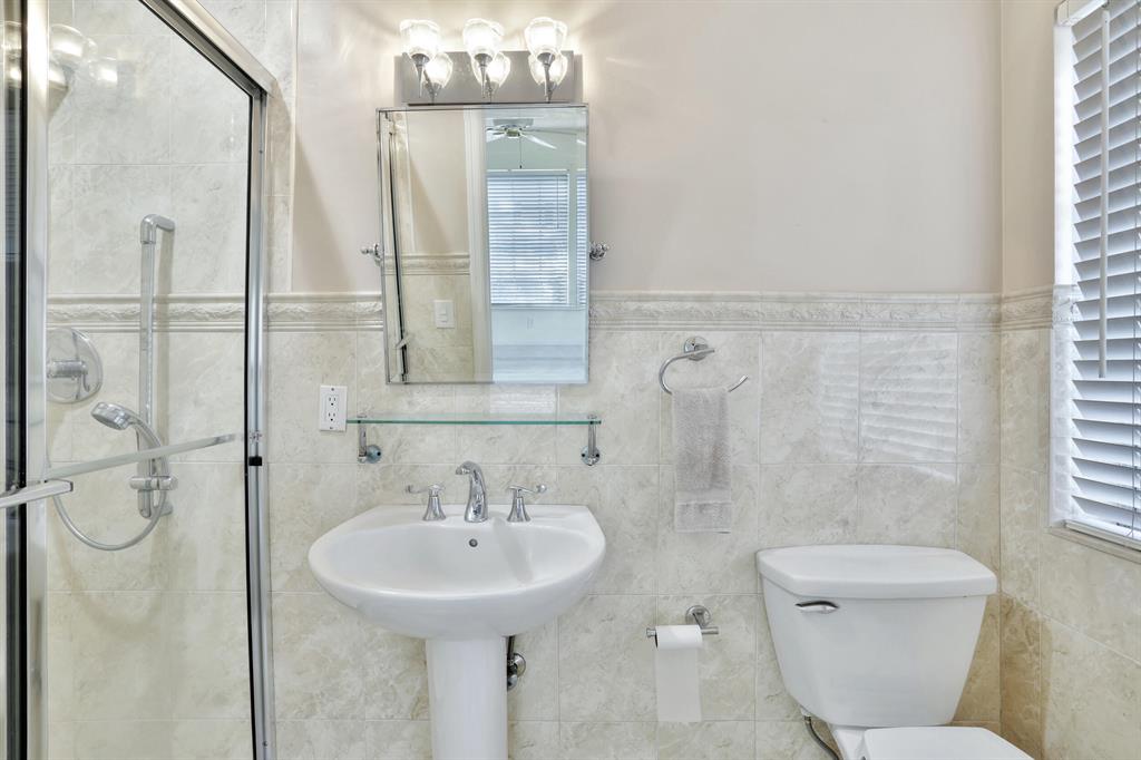 2251 NE 66th Street Unit: 1601