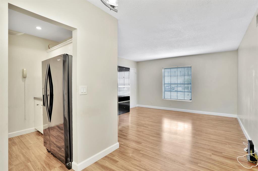 2251 NE 66th Street Unit: 1601